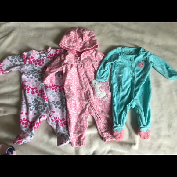 Carters sleep and play lot - Picture 2 of 4